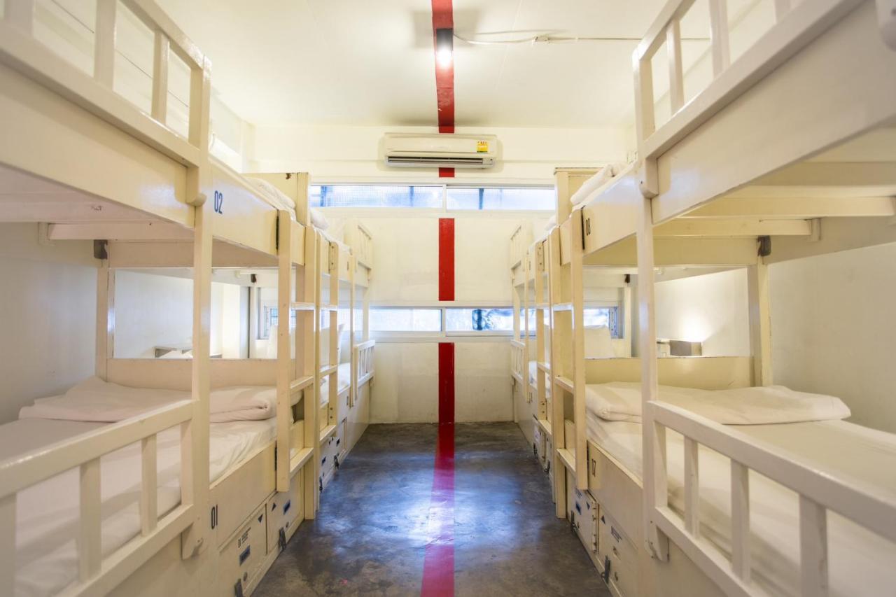 Qilombo Hostel Silom - Hq Bangkok Dış mekan fotoğraf
