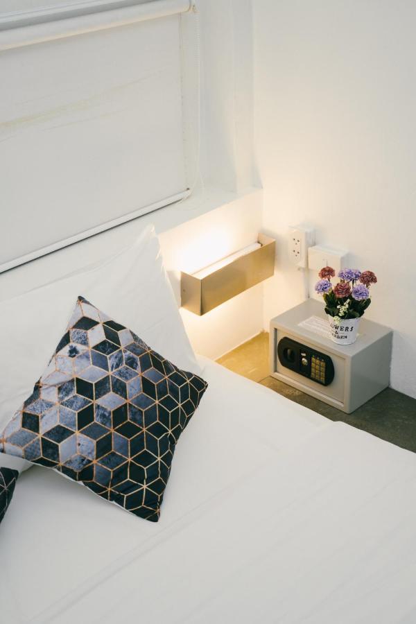 Qilombo Hostel Silom - Hq Bangkok Dış mekan fotoğraf