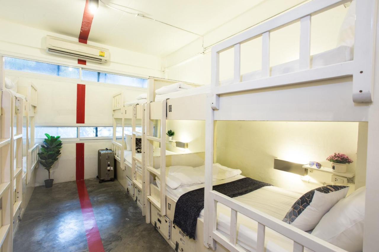 Qilombo Hostel Silom - Hq Bangkok Dış mekan fotoğraf