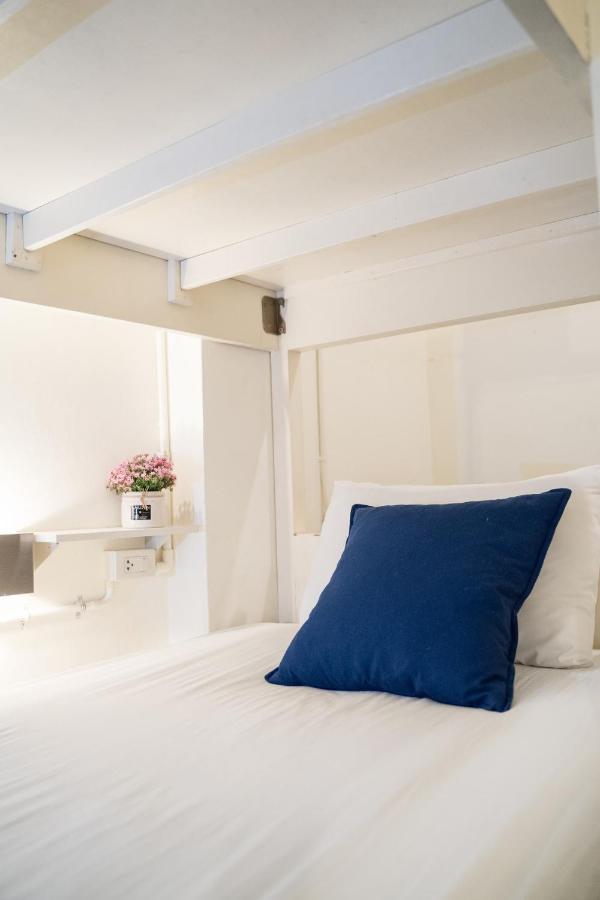 Qilombo Hostel Silom - Hq Bangkok Dış mekan fotoğraf